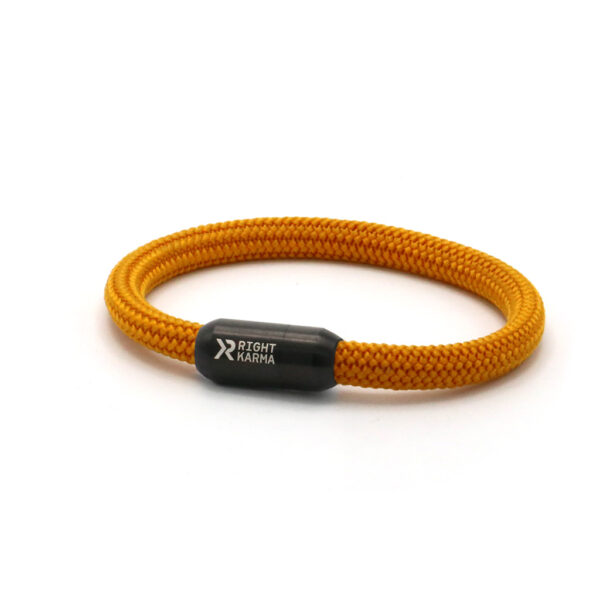 right-karma-Armband-Segeltau-orange-braun-weiss-schwarz-verschluss-schwarz-mars-explorer-sky-and-beyond Accessoire für Damen und Herren